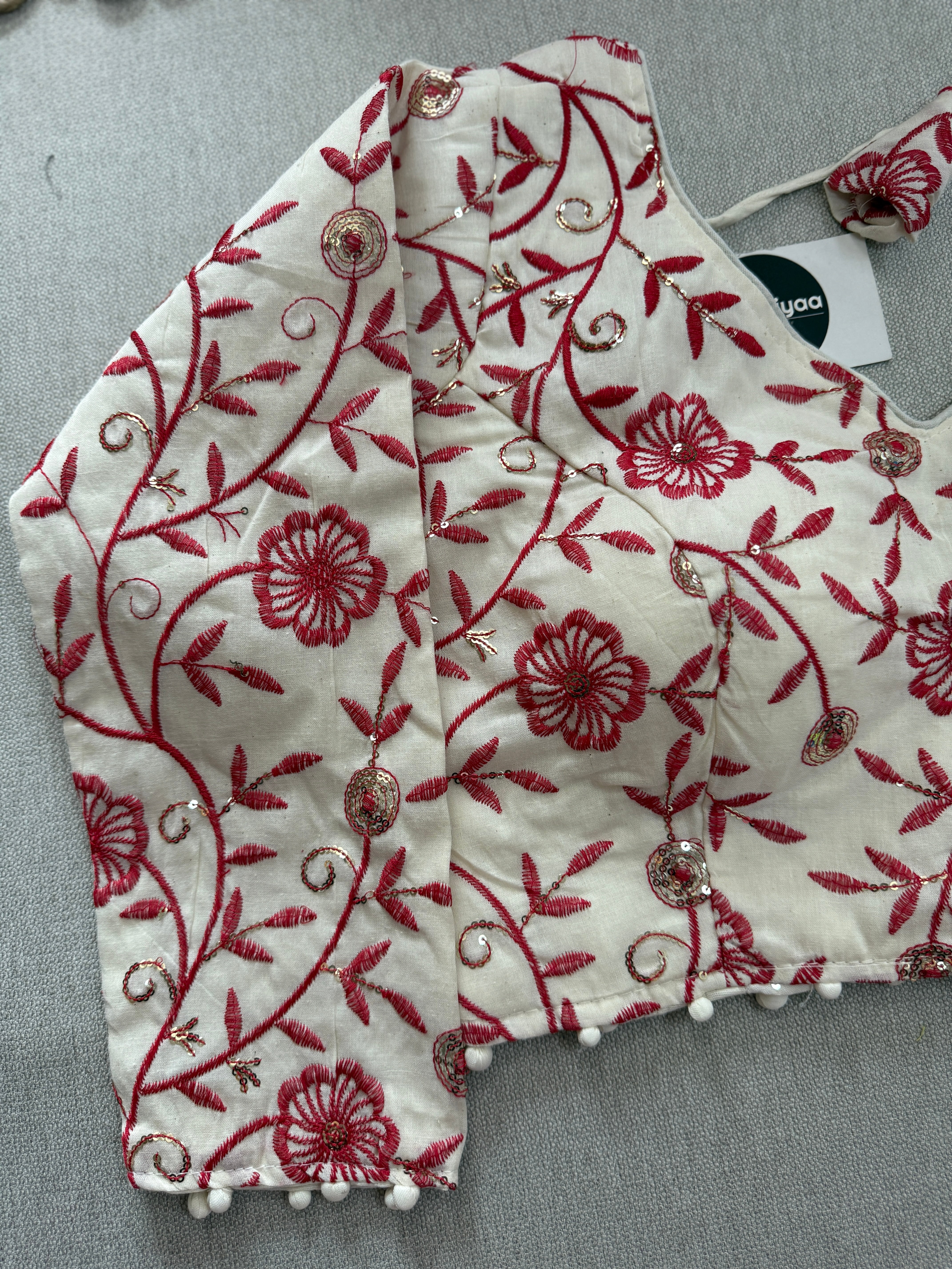 Marun Handloom Cotton Saree With Embrodery Work Redy Made Blouse