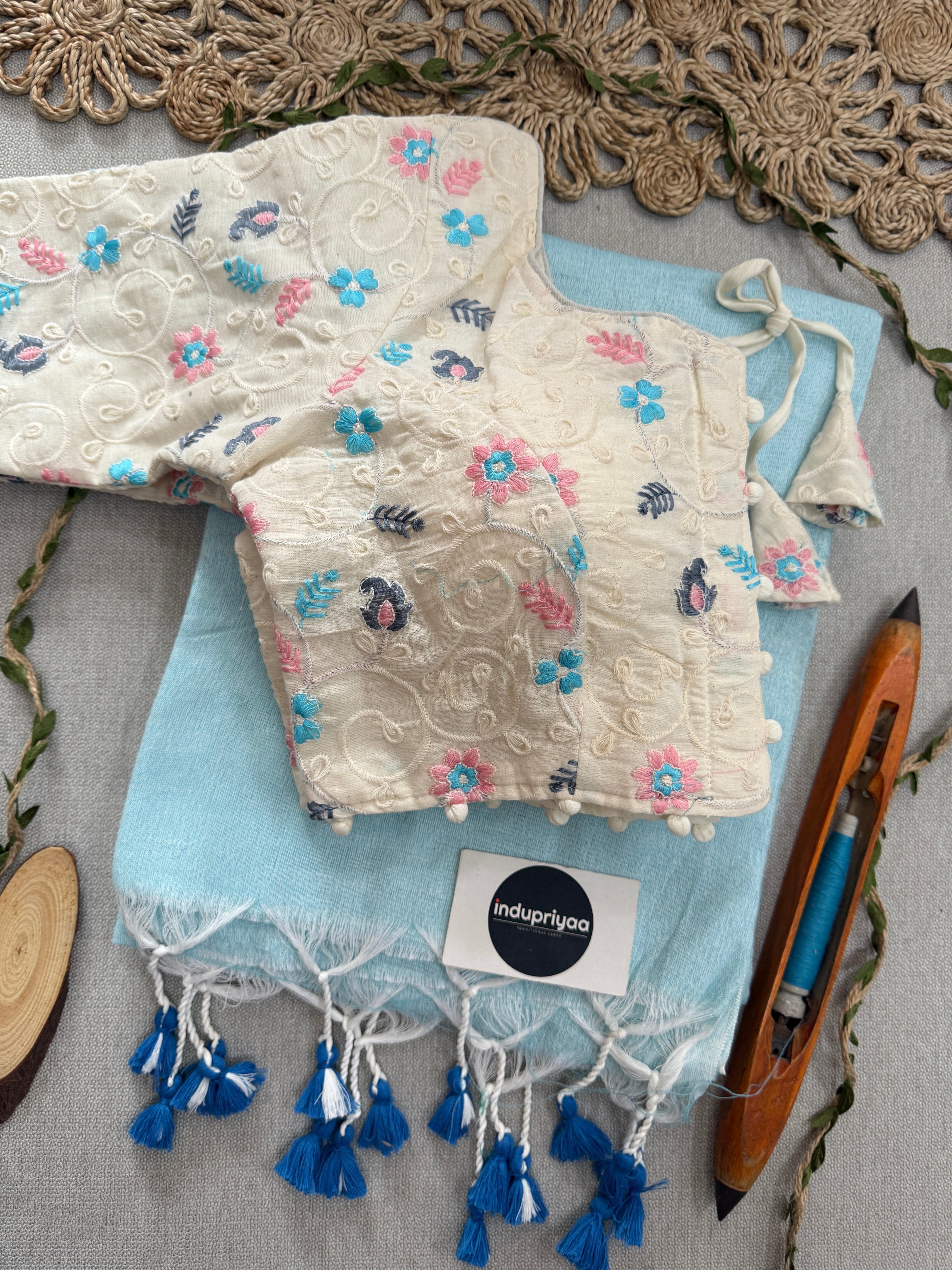Sky Handloom Cotton Saree With Embrodery Work Redy Made Blouse