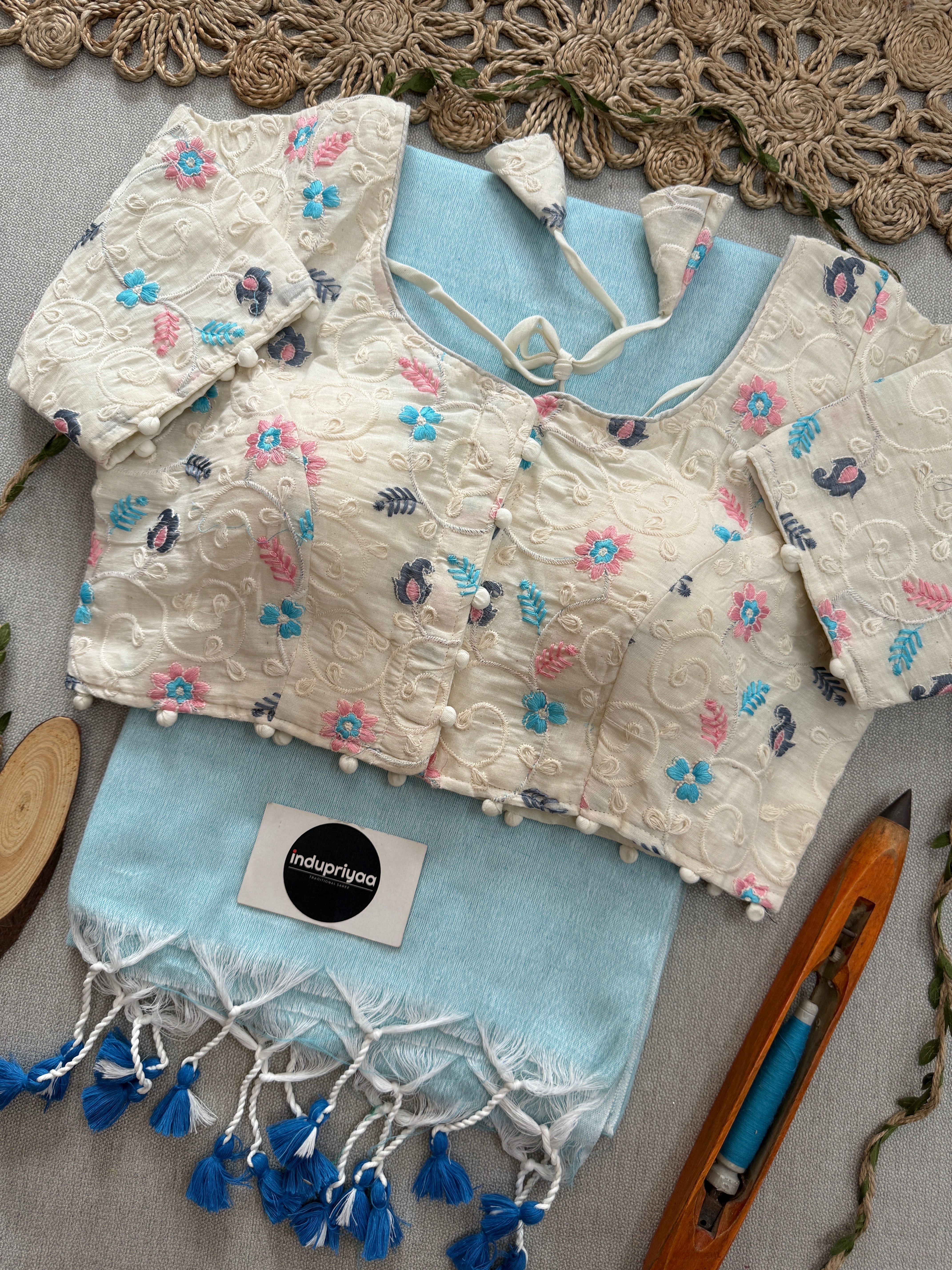 Sky Handloom Cotton Saree With Embrodery Work Redy Made Blouse