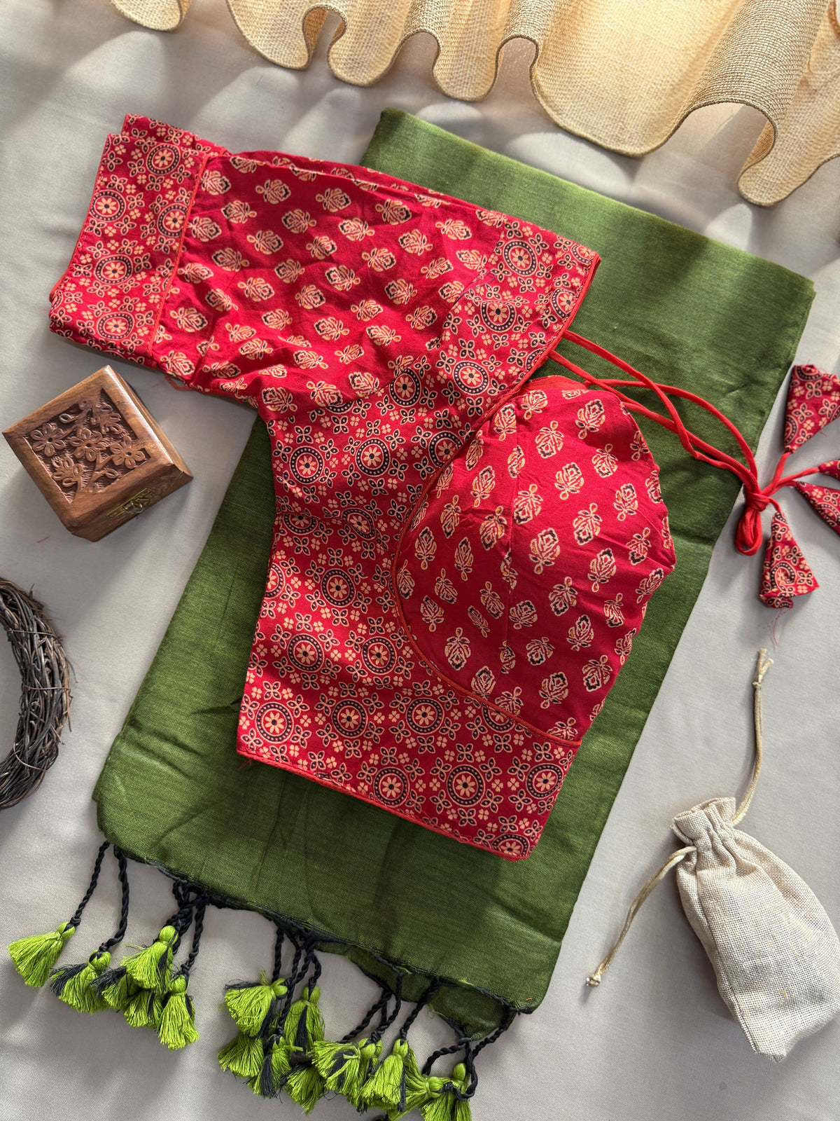 Mehndi Handloom Cotton Saree With Red Ajrakh Print Redy Made Blouse