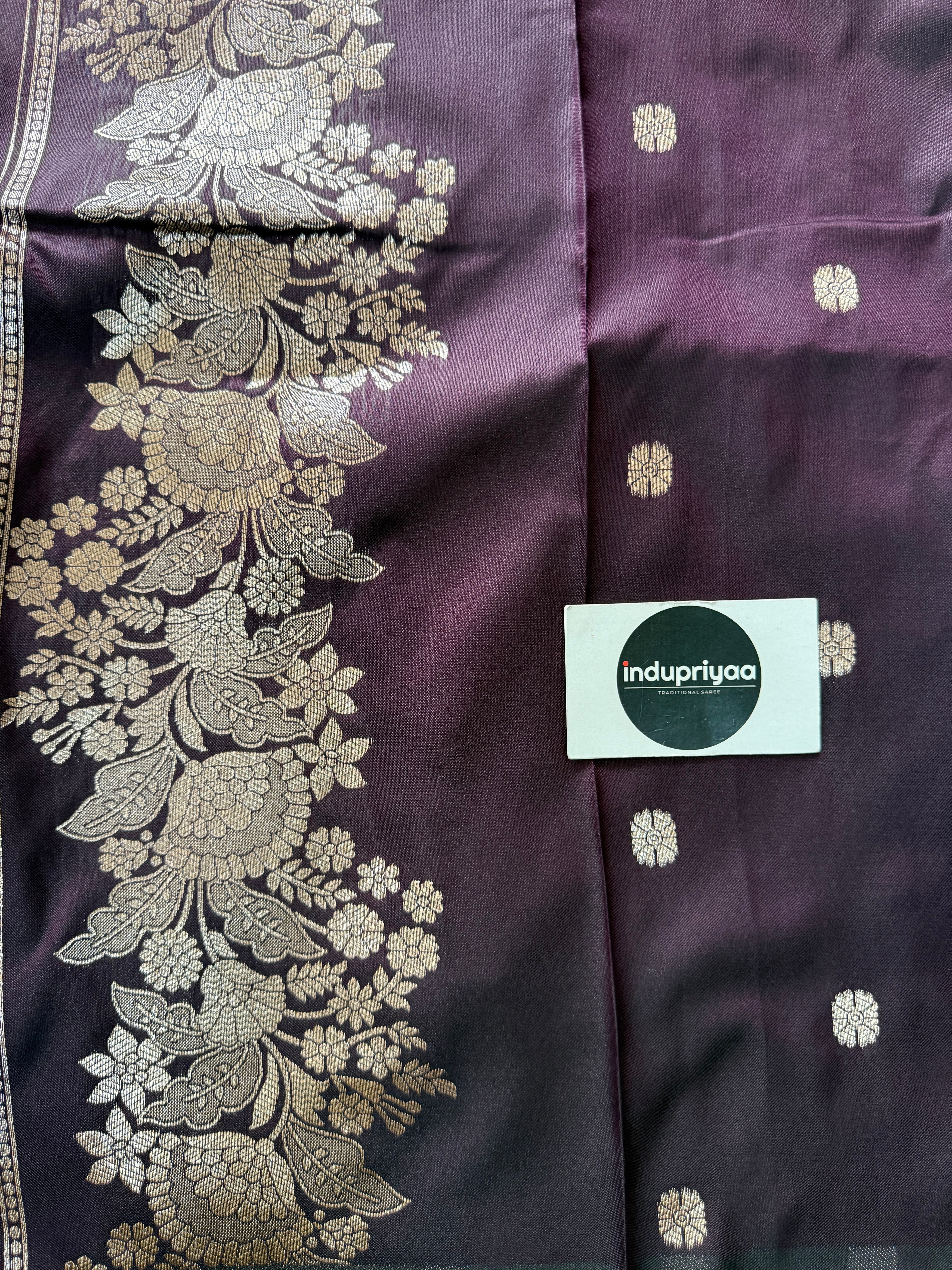 Indupriyaa Wine Handloom Soft Silk Saree With Rich Pallu
