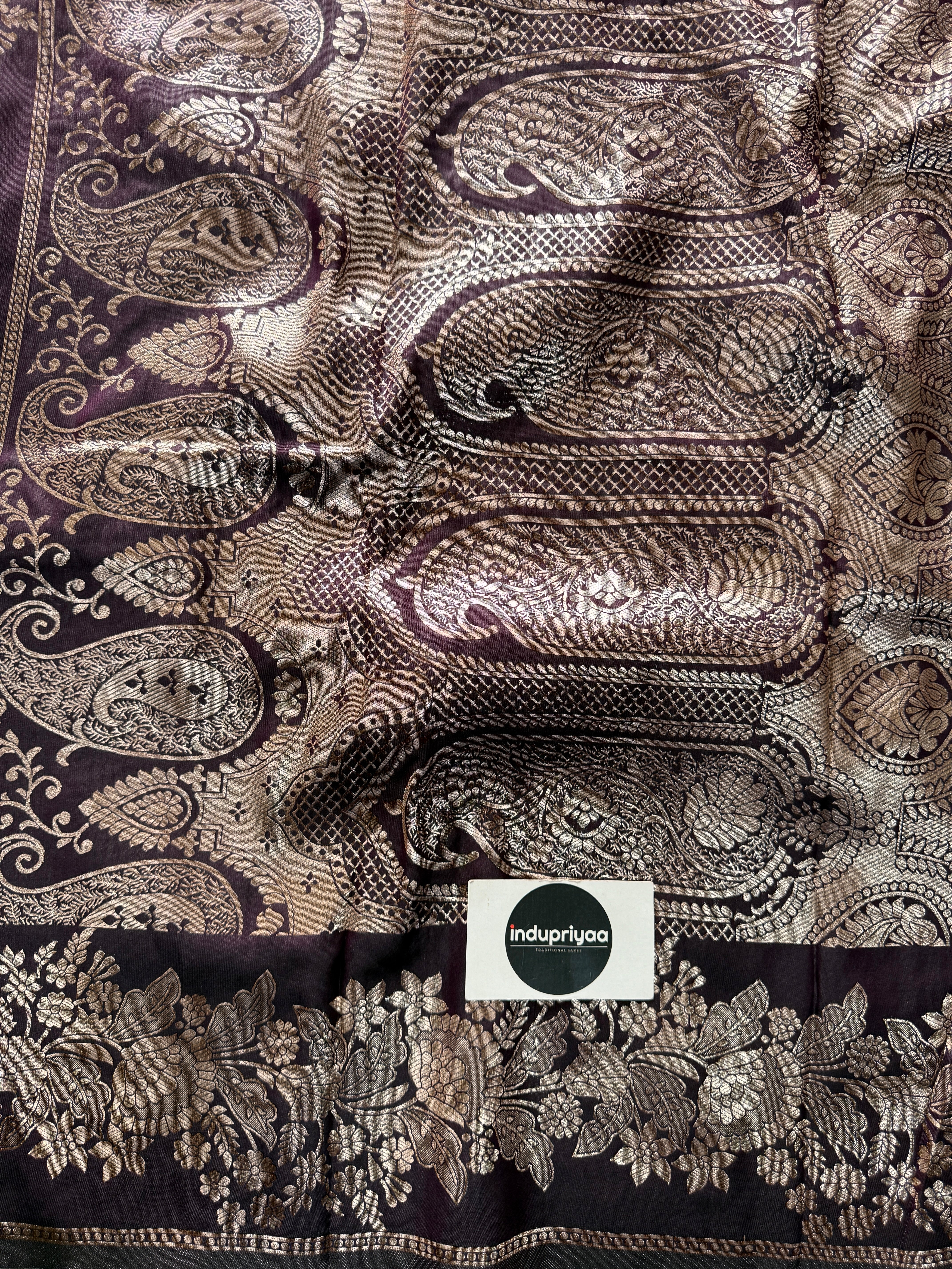 Indupriyaa Wine Handloom Soft Silk Saree With Rich Pallu